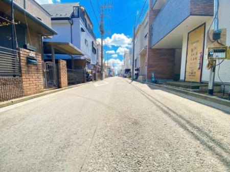 �_�ސ쌧���l�s�ߌ��扺���g4���ڂ̐V�z��ˌ��Ă̑O�ʓ��H�܂ތ��n�ʐ^