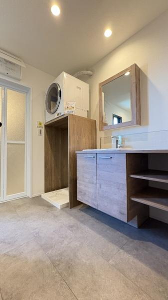 �_�ސ쌧���s������쐶�c6���ڂ̐V�z��ˌ��Ă̐��ʑ�E���ʏ�