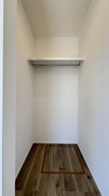 �_�ސ쌧���s������쐶�c6���ڂ̐V�z��ˌ��Ă̎��[