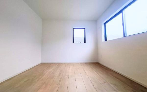 �_�ސ쌧���l�s���J�扺���J3���ڂ̐V�z��ˌ��Ă̐Q��