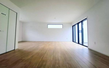 �_�ސ쌧���l�s���J�扺���J3���ڂ̐V�z��ˌ��Ẵ��r���O