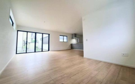 �_�ސ쌧���l�s���J�扺���J3���ڂ̐V�z��ˌ��Ẵ��r���O