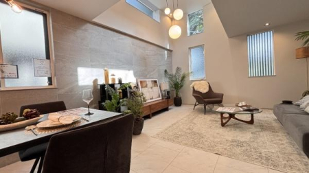 �_�ސ쌧���l�s�_�ސ��ؒ��̐V�z��ˌ��Ẵ��r���O