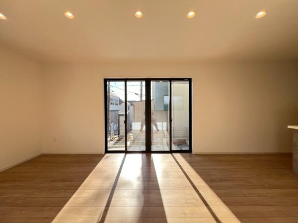 �_�ސ쌧���l�s�_�ސ��O�����̐V�z��ˌ��Ẵ��r���O