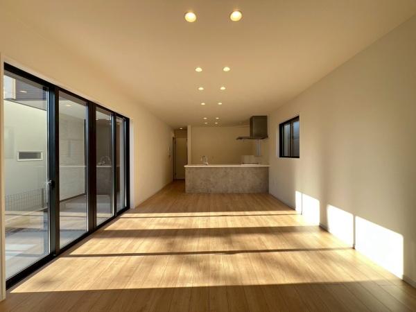 �_�ސ쌧���l�s�_�ސ��O�����̐V�z��ˌ��Ẵ��r���O