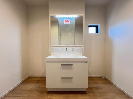 �_�ސ쌧���l�s�_�ސ��O�����̐V�z��ˌ��Ă̐��ʑ�E���ʏ�