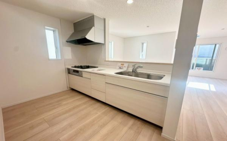 �_�ސ쌧���l�s��q��v�ؒ��̐V�z��ˌ��ẴL�b�`��