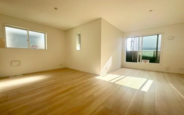 �_�ސ쌧���l�s��q��v�ؒ��̐V�z��ˌ��Ẵ��r���O