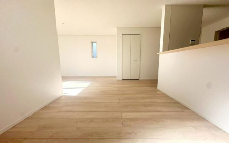 �_�ސ쌧���l�s��q��v�ؒ��̐V�z��ˌ��Ẵ��r���O