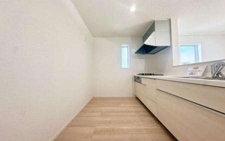 �_�ސ쌧���l�s��q��v�ؒ��̐V�z��ˌ��ẴL�b�`��