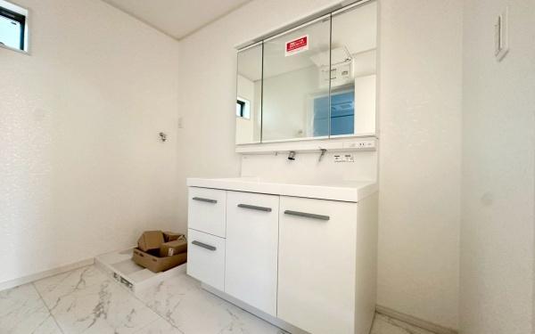 �_�ސ쌧���l�s�`���`��1���ڂ̐V�z��ˌ��Ă̐��ʑ�E���ʏ�