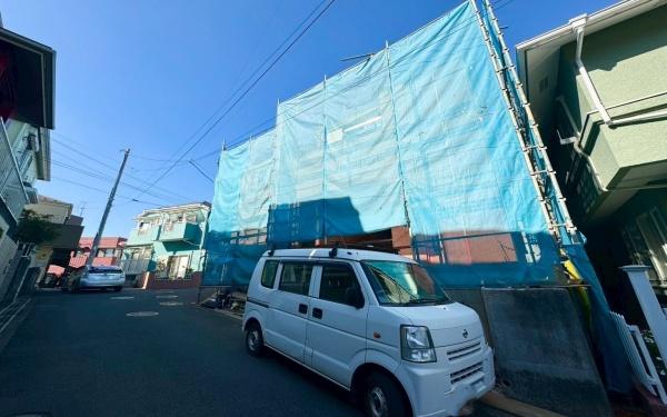 �_�ސ쌧���l�s�`���`��1���ڂ̐V�z��ˌ��Ă̑O�ʓ��H�܂ތ��n�ʐ^