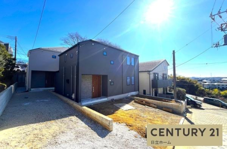 �_�ސ쌧���l�s�`�k��V�g�c��1���ڂ̐V�z��ˌ��Ă̑O�ʓ��H�܂ތ��n�ʐ^