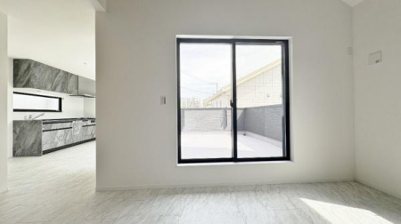 �_�ސ쌧����s�����k2���ڂ̐V�z��ˌ��Ẵ��r���O