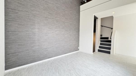 �_�ސ쌧����s�����k2���ڂ̐V�z��ˌ��Ẵ��r���O