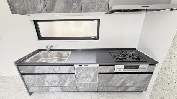 �_�ސ쌧����s�����k2���ڂ̐V�z��ˌ��ẴL�b�`��