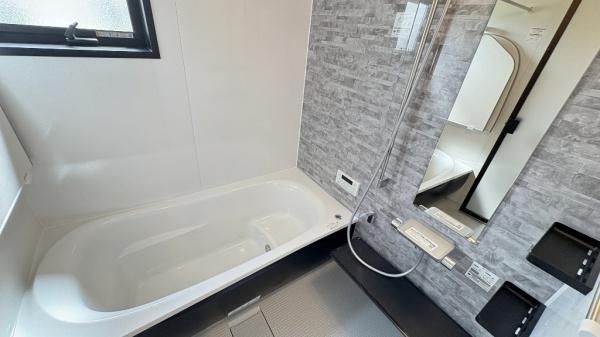 �_�ސ쌧����s�����k2���ڂ̐V�z��ˌ��Ă̗���