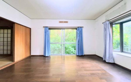 �_�ސ쌧���q�s��m��2���ڂ̒��È�ˌ��Ẵ��r���O