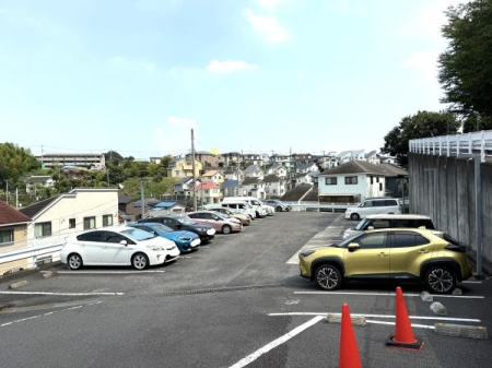 �_�ސ쌧���s���Ë�v���̒��Ã}���V�����̏Z�˂���̒��]�ʐ^