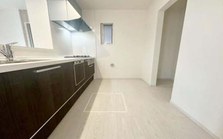 �_�ސ쌧���l�s����捂�M��2���ڂ̐V�z��ˌ��ẴL�b�`��