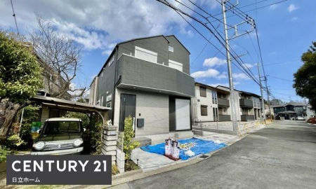 �_�ސ쌧���l�s��扺�a��2���ڂ̐V�z��ˌ��Ă̑O�ʓ��H�܂ތ��n�ʐ^