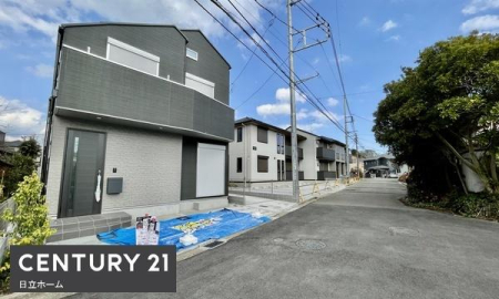 �_�ސ쌧���l�s��扺�a��2���ڂ̐V�z��ˌ��Ă̑O�ʓ��H�܂ތ��n�ʐ^