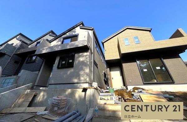 �_�ސ쌧���l�s�`�k�扺�c��3���ڂ̐V�z��ˌ��Ă̑O�ʓ��H�܂ތ��n�ʐ^