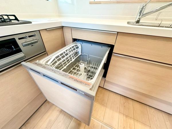 �_�ސ쌧���s�{�O�擌�L�n4���ڂ̐V�z��ˌ��ẴL�b�`��