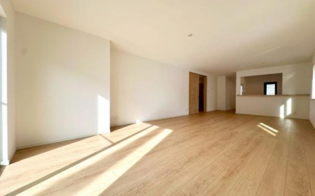 �_�ސ쌧���s�{�O�擌�L�n4���ڂ̐V�z��ˌ��Ẵ��r���O