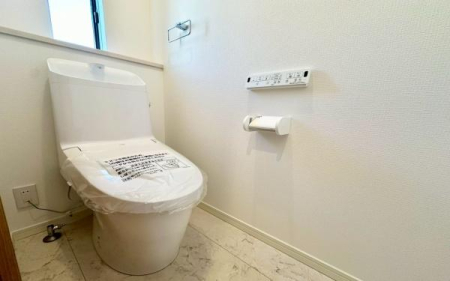 �_�ސ쌧���s�{�O�擌�L�n4���ڂ̐V�z��ˌ��Ẵg�C��