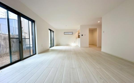 �_�ސ쌧���s�{�O�擌�L�n4���ڂ̐V�z��ˌ��Ẵ��r���O