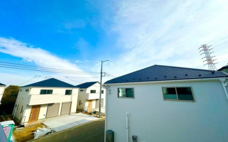 �_�ސ쌧���s�{�O�擌�L�n4���ڂ̐V�z��ˌ��Ă̏Z�˂���̒��]�ʐ^