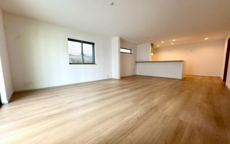 �_�ސ쌧���s�{�O�擌�L�n4���ڂ̐V�z��ˌ��Ẵ��r���O