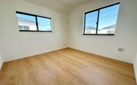 �_�ސ쌧���s�{�O�擌�L�n4���ڂ̐V�z��ˌ��Ă̗m��