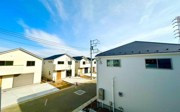 �_�ސ쌧���s�{�O�擌�L�n4���ڂ̐V�z��ˌ��Ă̏Z�˂���̒��]�ʐ^