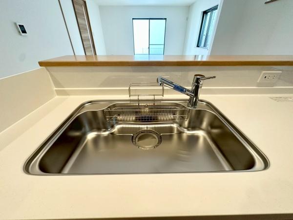 �_�ސ쌧���s�{�O�擌�L�n4���ڂ̐V�z��ˌ��ẴL�b�`��