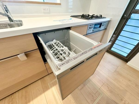 �_�ސ쌧���s�{�O�擌�L�n4���ڂ̐V�z��ˌ��ẴL�b�`��