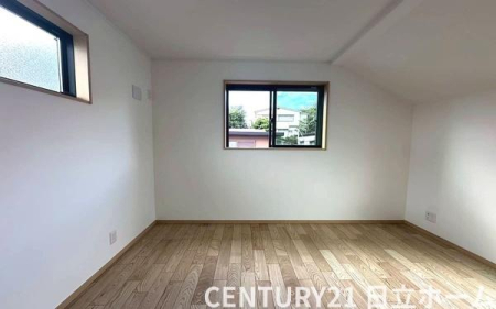 �_�ސ쌧���l�s���搼�˕���3���ڂ̐V�z��ˌ��Ă̎q������