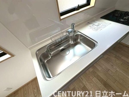 �_�ސ쌧���l�s���搼�˕���3���ڂ̐V�z��ˌ��ẴL�b�`��