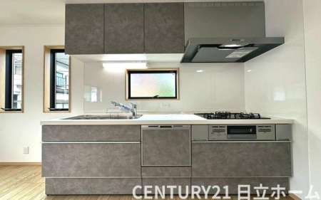 �_�ސ쌧���l�s���搼�˕���3���ڂ̐V�z��ˌ��ẴL�b�`��