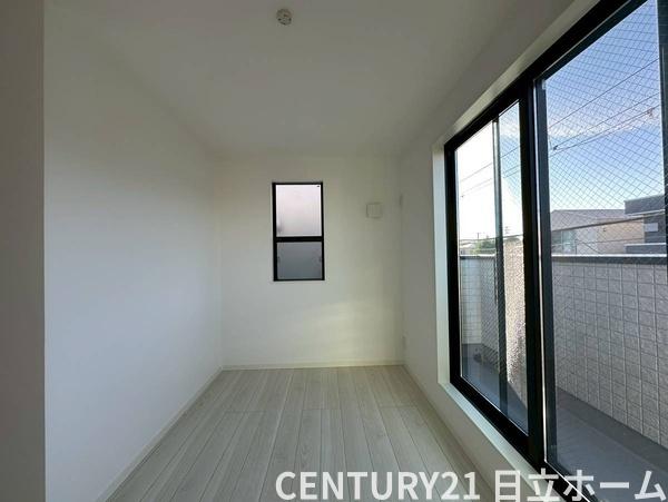 �_�ސ쌧���q�s��D4���ڂ̐V�z��ˌ��Ă̐Q��