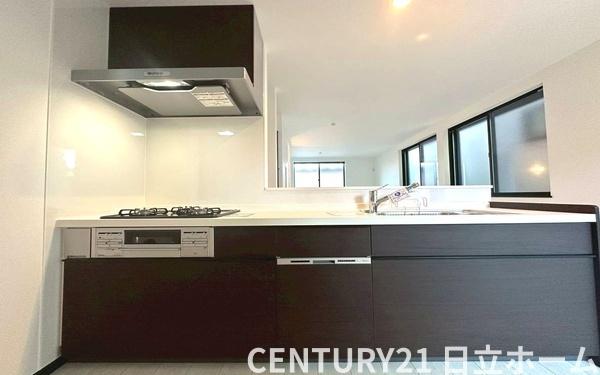 �_�ސ쌧���q�s��D4���ڂ̐V�z��ˌ��ẴL�b�`��