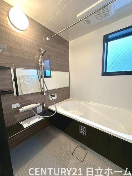 �_�ސ쌧���q�s��D4���ڂ̐V�z��ˌ��Ă̗���