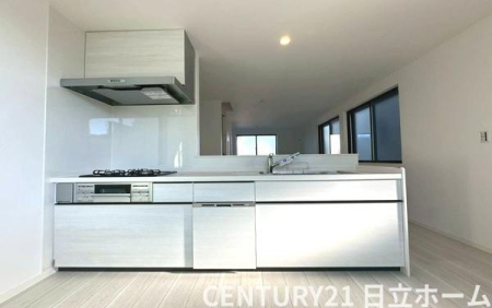 �_�ސ쌧���q�s��D4���ڂ̐V�z��ˌ��ẴL�b�`��