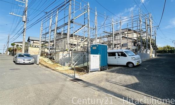 �_�ސ쌧���l�s�h����c���̐V�z��ˌ��Ă̑O�ʓ��H�܂ތ��n�ʐ^