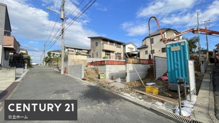 �_�ސ쌧���l�s�h����c���̐V�z��ˌ��Ă̑O�ʓ��H�܂ތ��n�ʐ^