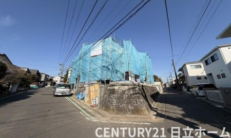 �_�ސ쌧���l�s���攒��6���ڂ̐V�z��ˌ��Ă̑O�ʓ��H�܂ތ��n�ʐ^