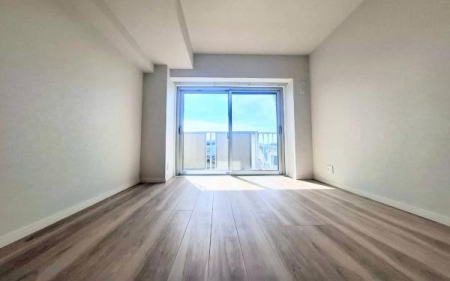 �_�ސ쌧���s����l�J�㒬�̒��Ã}���V�����̐Q��