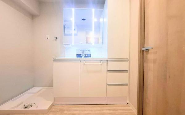 �_�ސ쌧���s����l�J�㒬�̒��Ã}���V�����̐��ʑ�E���ʏ�