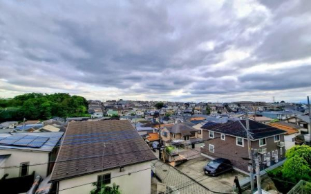�_�ސ쌧���l�s���撆��1���ڂ̐V�z��ˌ��Ă̏Z�˂���̒��]�ʐ^